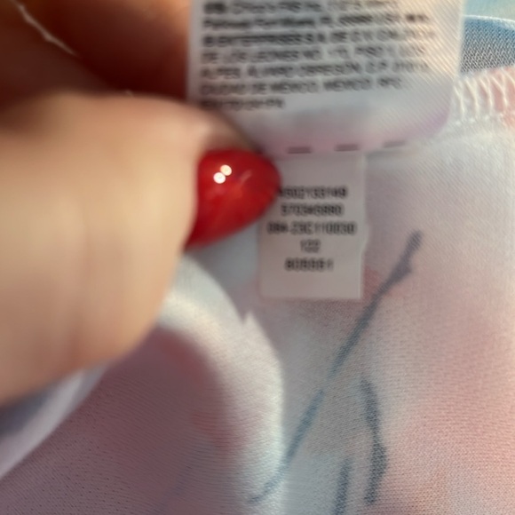 Chico’s Floral Top Flutter Sleeves Sporty Moisture Wicking Chicos 3 = XL - Picture 10 of 10